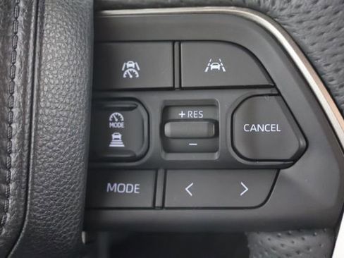 Used 2026 Toyota Tacoma TRD Off-Road AWD/4WD image 12