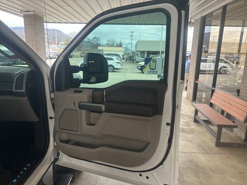 Used 2018 Ford F450 Limited image 21