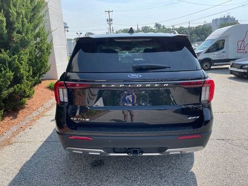 New 2026 Ford Explorer Active w/ Active Comfort Package AWD/4WD image 8