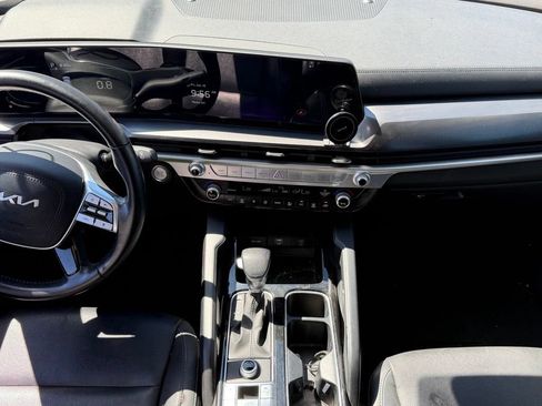 Used 2023 Kia Telluride LX FWD image 12