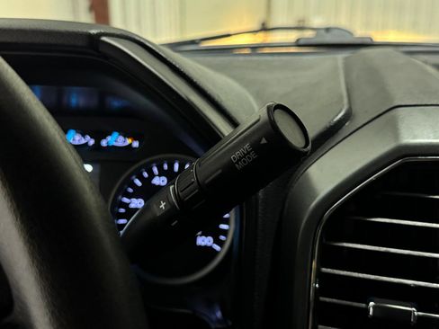 Used 2021 Ford F250 XLT AWD/4WD image 25