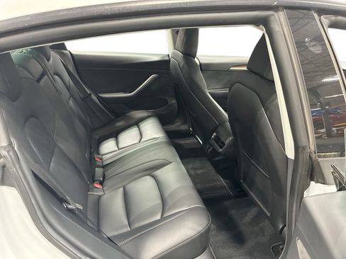 Certified 2022 Tesla Model 3 Long Range AWD/4WD image 11