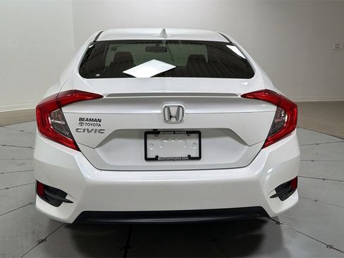 Used 2018 Honda Civic EX-L image 4