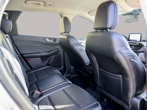 Used 2021 Ford Escape SEL image 34