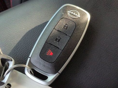 Used 2025 Nissan Kicks SR FWD image 26
