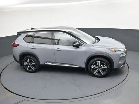 Used 2021 Nissan Rogue Platinum image 27