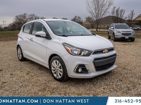 Used 2016 Chevrolet Spark LT image 31