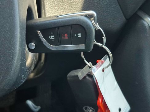 Used 2019 Toyota RAV4 LE w/ All Weather Liner Package AWD/4WD image 24