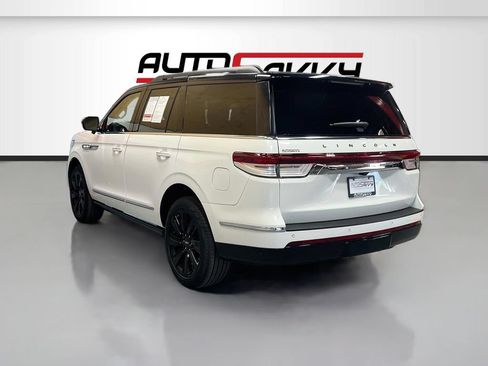 Used 2024 Lincoln Navigator Black Label AWD/4WD image 5