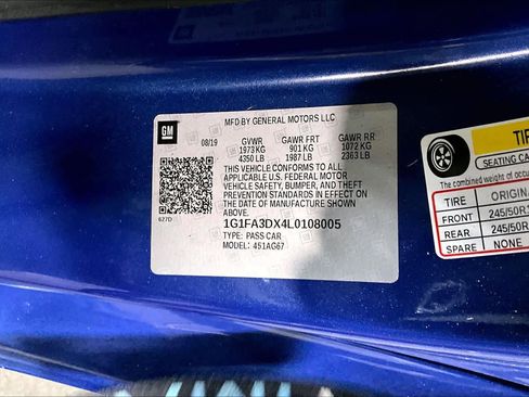 Used 2020 Chevrolet Camaro LT image 31