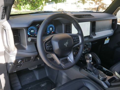 New 2025 Ford Bronco Big Bend w/ Black Diamond Package image 4