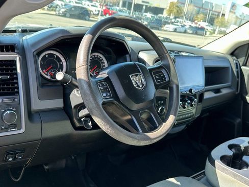 Used 2018 RAM 3500 Tradesman w/ Chrome Appearance Group image 15