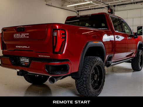 Used 2024 GMC Sierra 2500 Denali w/ Denali Reserve Package AWD/4WD image 10