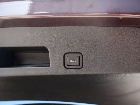 Certified 2025 GMC Acadia Elevation image 19