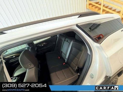 Used 2021 GMC Terrain SLE w/ Driver Convenience Package FWD image 11