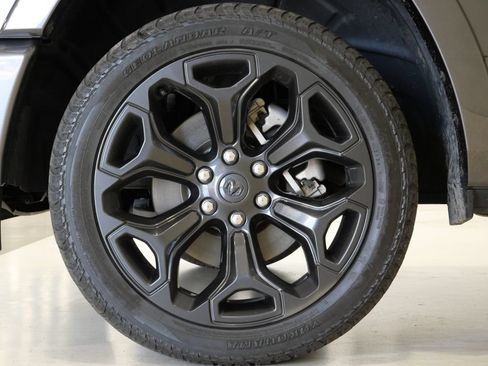 Used 2022 RAM 1500 Limited w/ Night Edition AWD/4WD image 9
