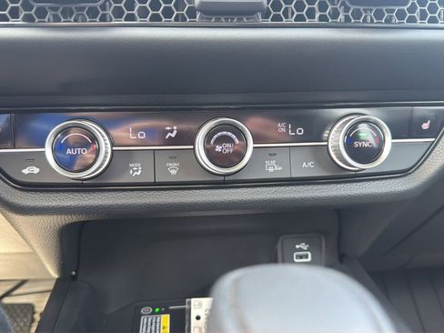 Used 2025 Honda HR-V EX-L image 23