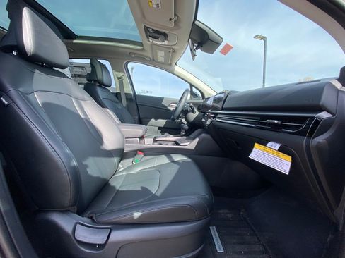 New 2026 Kia Sportage EX w/ EX Panorama Roof Package FWD image 29