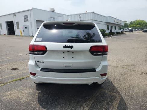 Certified 2018 Jeep Grand Cherokee Altitude AWD/4WD image 18