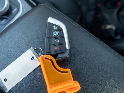 Used 2024 BMW M2 w/ Lighting Package image 34