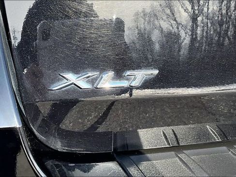 Used 2020 Ford Explorer XLT w/ Equipment Group 202A image 23