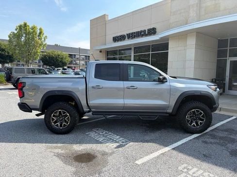 Used 2024 Chevrolet Colorado ZR2 w/ ZR2 Convenience Package III AWD/4WD image 9