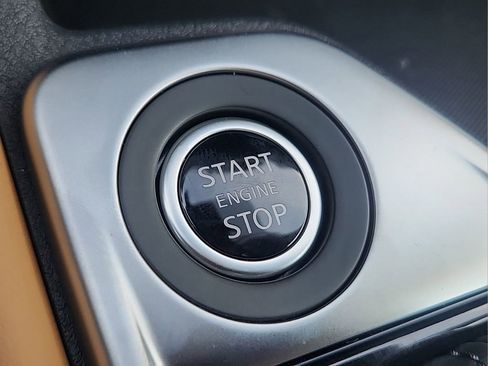 New 2025 Nissan Sentra SV w/ SV Premium Package FWD image 10