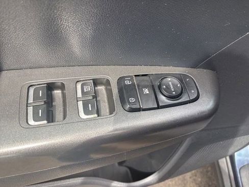 Used 2022 Kia Sportage LX AWD/4WD image 14