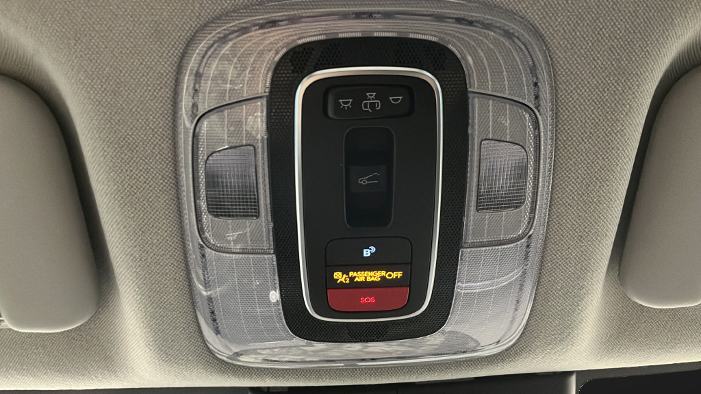 Used 2025 Hyundai Elantra SEL FWD image 33