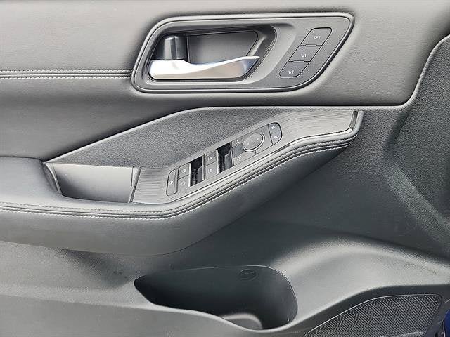 Certified 2023 Nissan Rogue SL AWD/4WD image 14