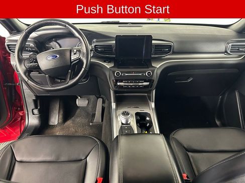 Certified 2020 Ford Explorer XLT w/ Equipment Group 202A image 8