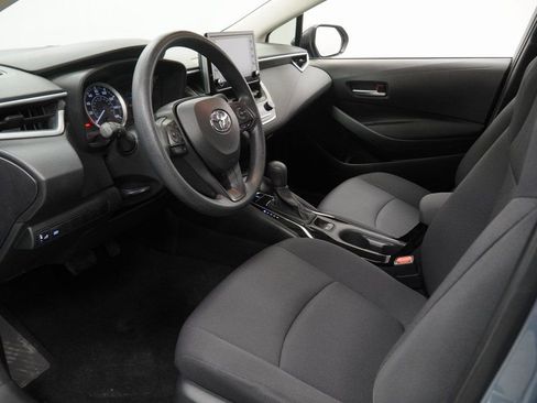 Used 2020 Toyota Corolla LE image 19