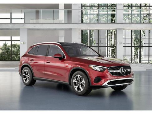 New 2025 Mercedes-Benz GLC 350e GLC 350e image 11