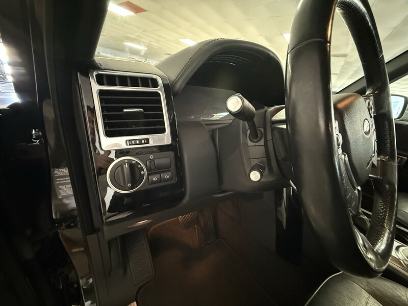 Used 2012 Land Rover Range Rover HSE AWD/4WD image 15
