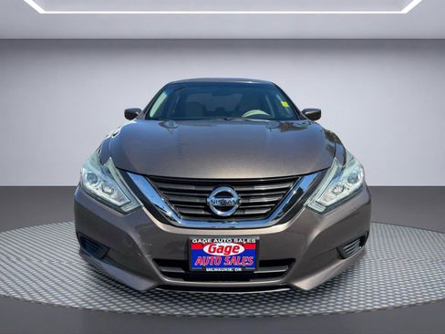 Used 2016 Nissan Altima 2.5 S w/ Interior Lighting Package FWD image 10