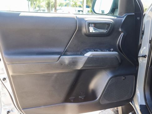 Used 2021 Toyota Tacoma TRD Sport w/ TRD Premium Sport Package image 22