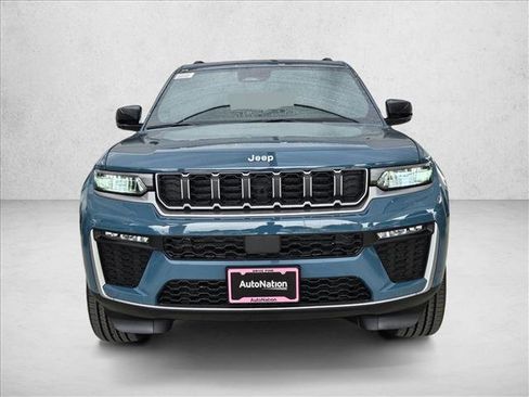 New 2026 Jeep Grand Cherokee L Limited RWD image 6