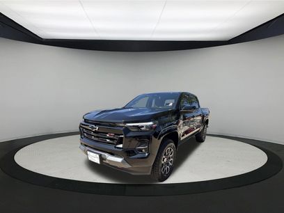 Used 2024 Chevrolet Colorado Z71 w/ Z71 Convenience Package 2