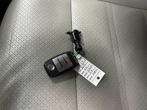 Used 2019 Kia Sorento EX AWD/4WD image 38