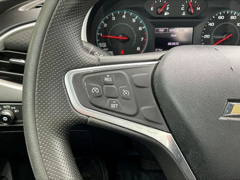 Used 2022 Chevrolet Malibu LT FWD image 11