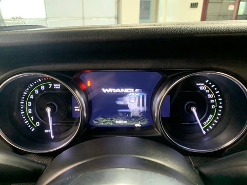 Certified 2023 Jeep Wrangler Unlimited Sahara AWD/4WD image 25