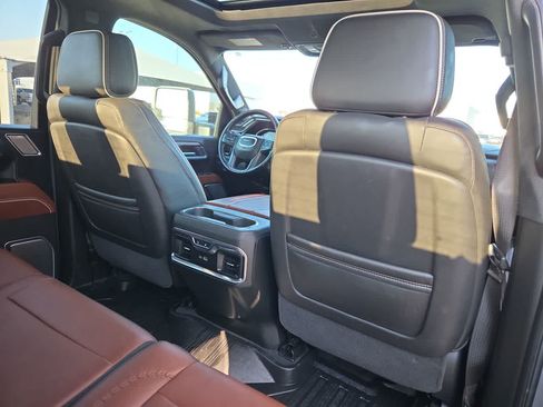 Used 2025 GMC Sierra 2500 Denali Ultimate w/ Max Trailering Package AWD/4WD image 16