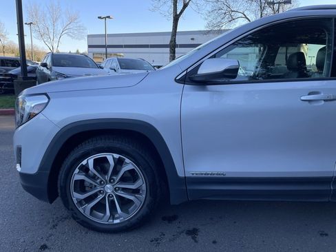 Used 2019 GMC Terrain SLT image 5