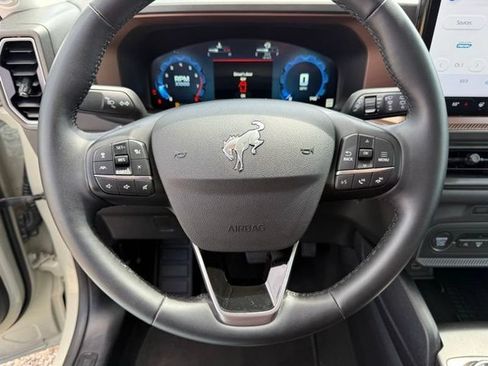 Used 2025 Ford Bronco Sport Outer Banks w/ Outer Banks Tech Package+ AWD/4WD image 18