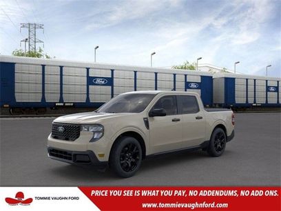 New 2025 Ford Maverick XLT w/ Black Appearance Package