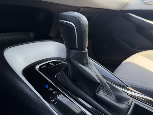 Used 2022 Toyota Corolla SE w/ Carpet Mat Package (TMS) FWD image 19