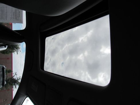 Used 2016 Honda Accord Touring image 24