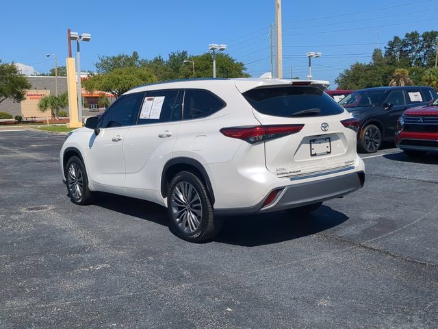 Used 2020 Toyota Highlander Platinum FWD image 8