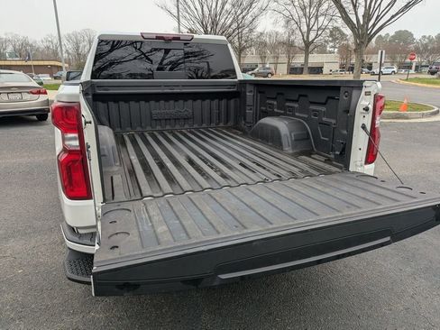 Used 2024 Chevrolet Silverado 1500 High Country w/ High Country Premium Package image 8