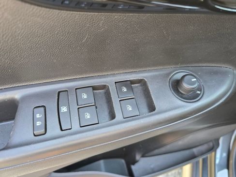 Used 2019 Chevrolet Spark ACTIV FWD image 23